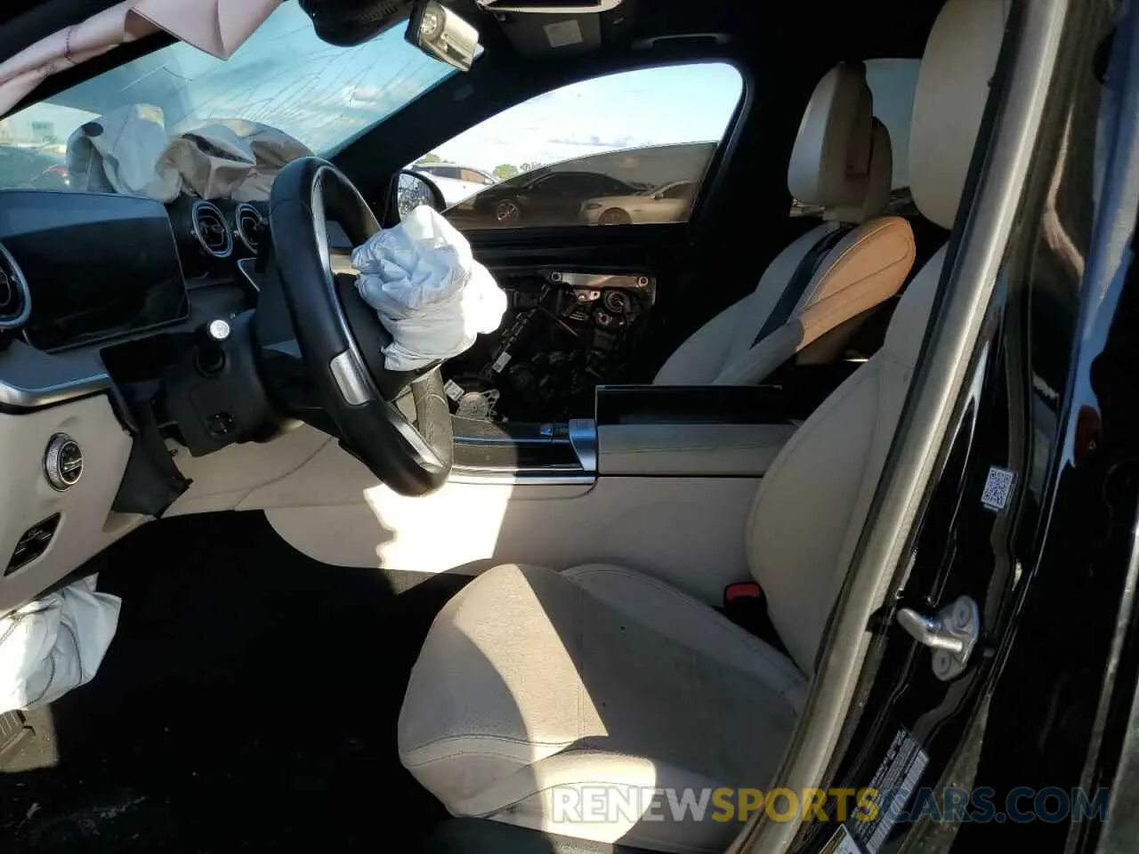 7 Photograph of a damaged car W1KAF4GB1PR148266 MERCEDES-BENZ C-CLASS 2023