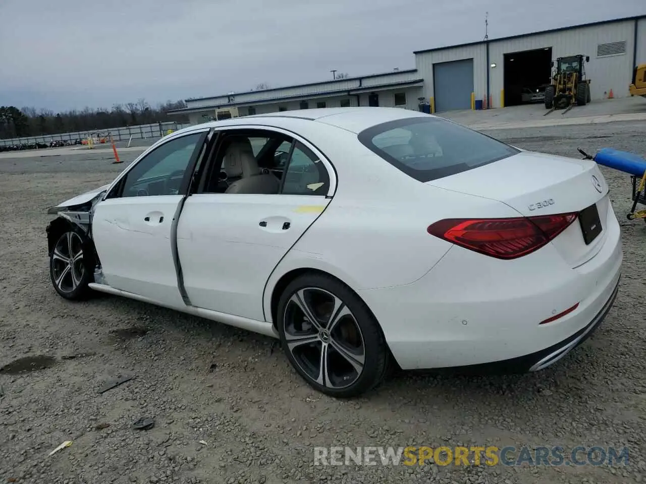 2 Фотография поврежденного автомобиля W1KAF4GB4RR164996 MERCEDES-BENZ C-CLASS 2024