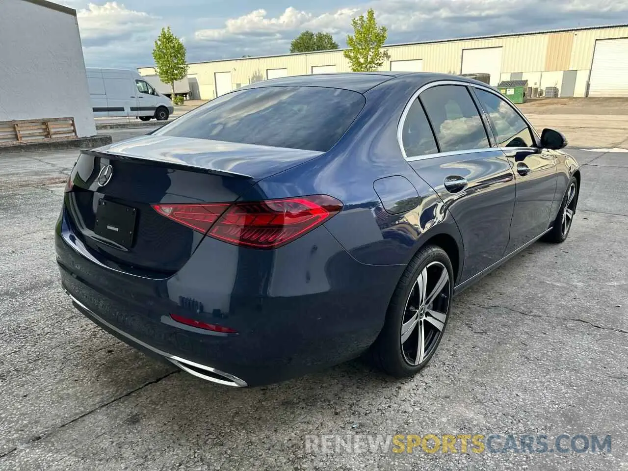 4 Фотография поврежденного автомобиля W1KAF4GB4RR221228 MERCEDES-BENZ C-CLASS 2024