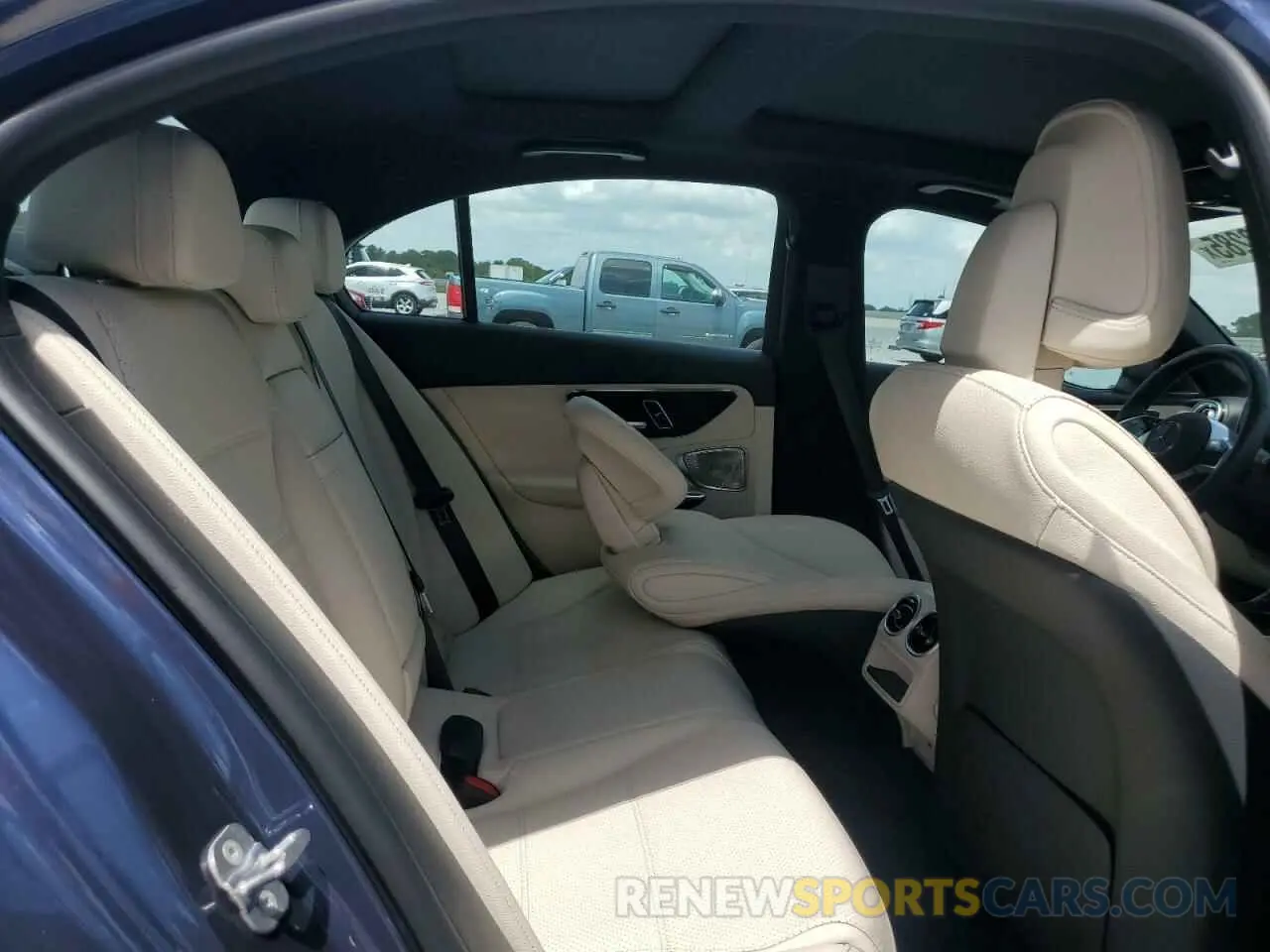 10 Фотография поврежденного автомобиля W1KAF4GB6RR212675 MERCEDES-BENZ C-CLASS 2024