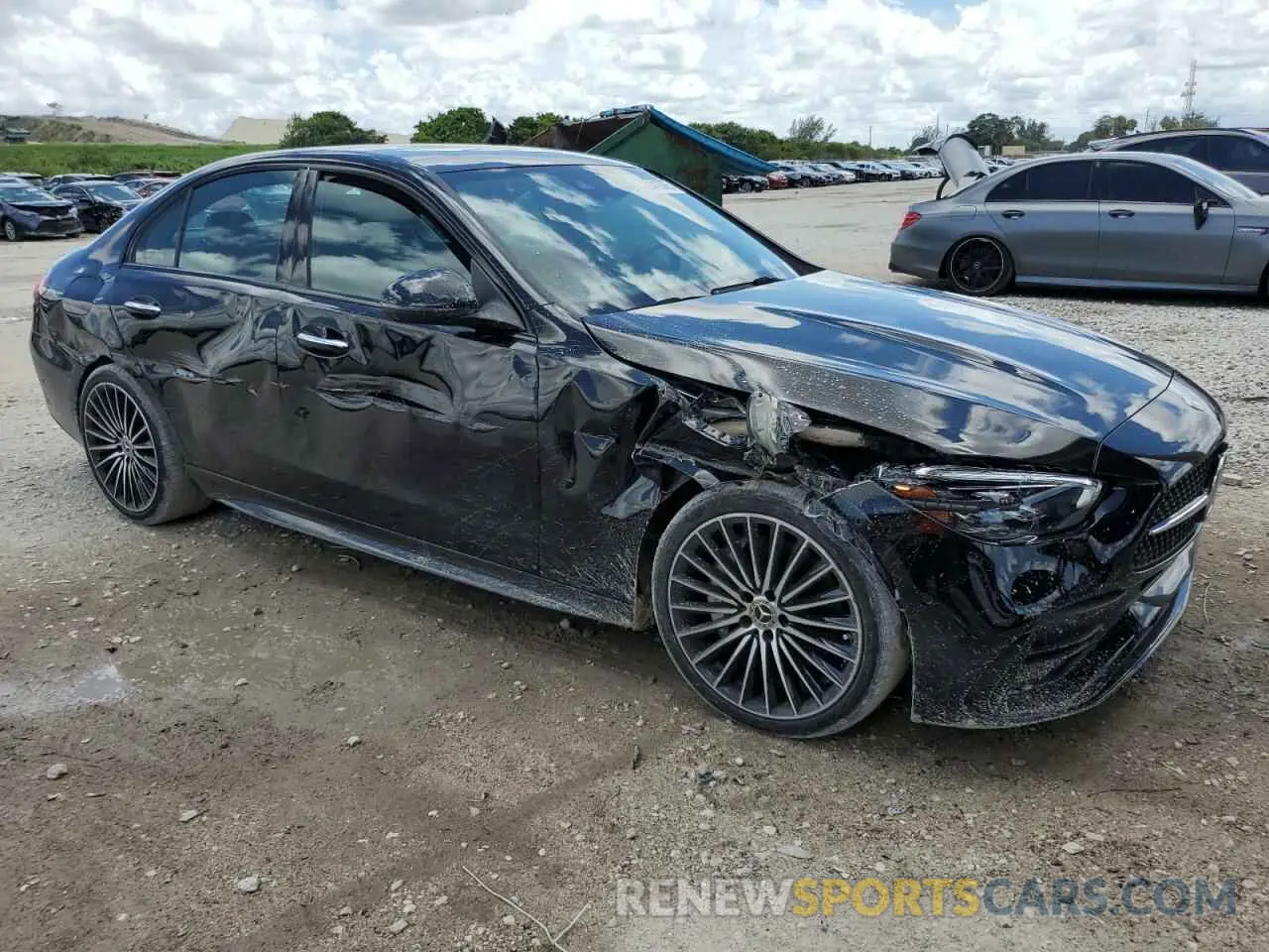 4 Photograph of a damaged car W1KAF4GB6RR214362 MERCEDES-BENZ C-CLASS 2024