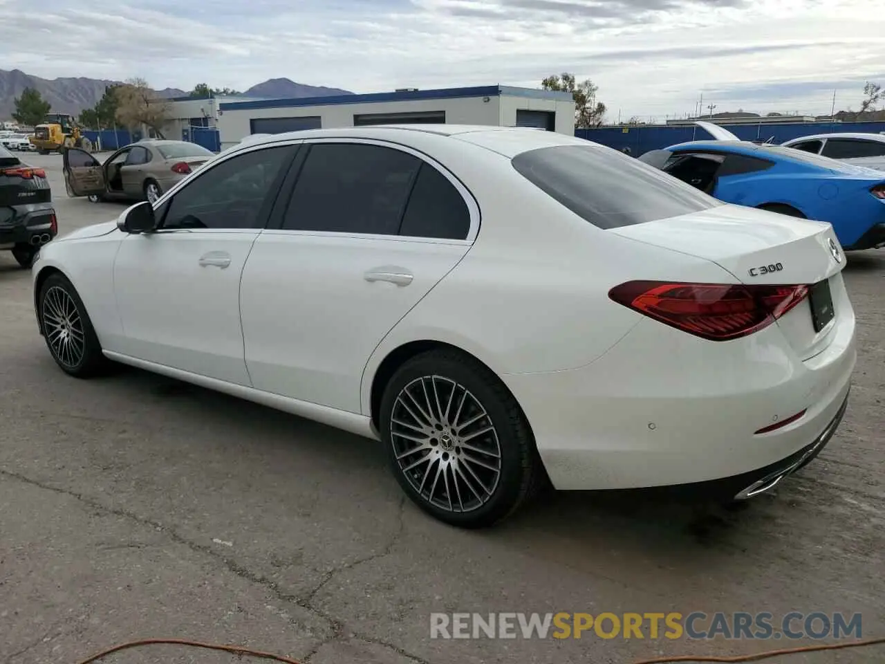 2 Фотография поврежденного автомобиля W1KAF4GB6RR234904 MERCEDES-BENZ C-CLASS 2024