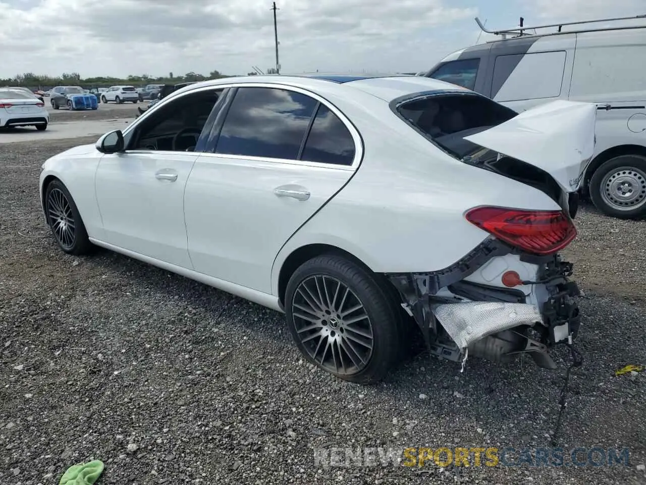 2 Фотография поврежденного автомобиля W1KAF4GB8RR190033 MERCEDES-BENZ C-CLASS 2024