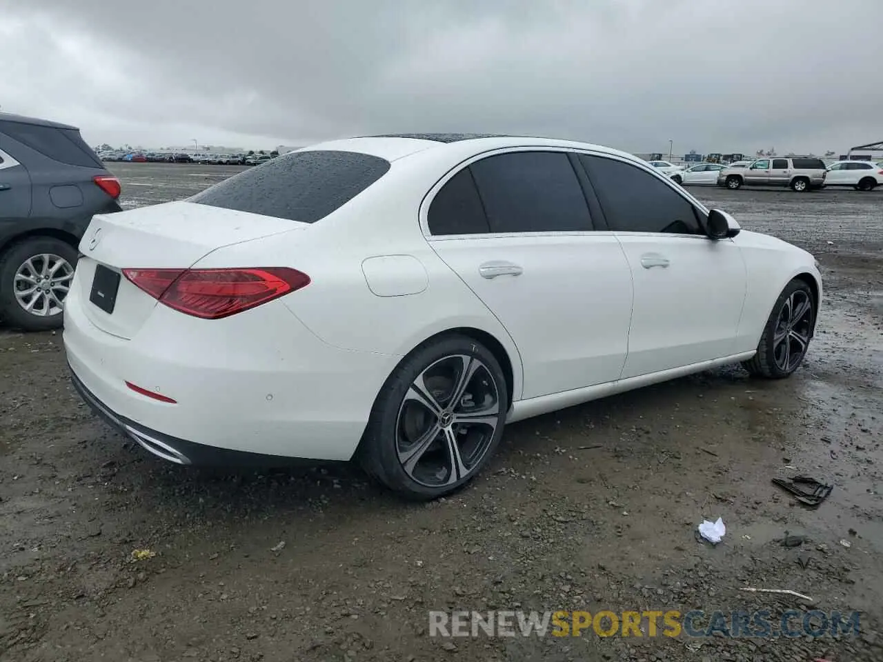3 Фотография поврежденного автомобиля W1KAF4GB8RR213116 MERCEDES-BENZ C-CLASS 2024