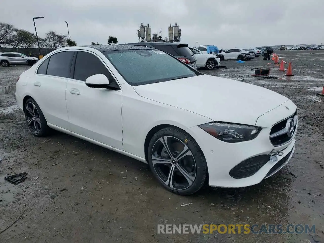 4 Фотография поврежденного автомобиля W1KAF4GB8RR213116 MERCEDES-BENZ C-CLASS 2024