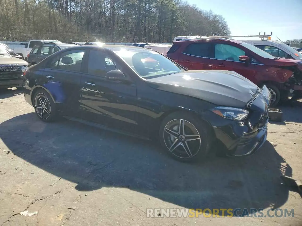 4 Photograph of a damaged car W1KAF4HBXRR177105 MERCEDES-BENZ C-CLASS 2024
