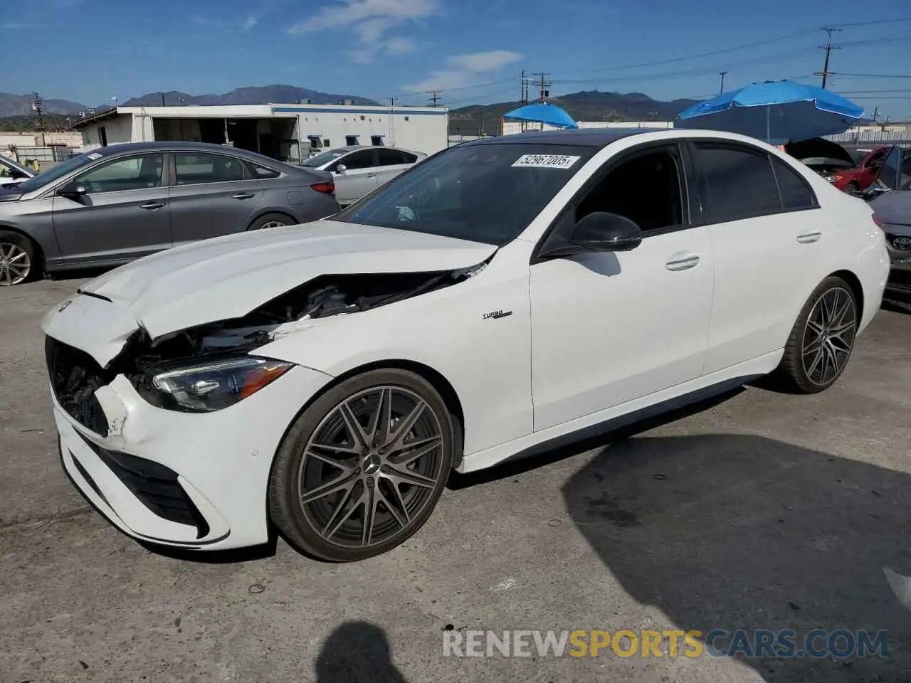 1 Фотография поврежденного автомобиля W1KAF8HB0RR158084 MERCEDES-BENZ C-CLASS 2024