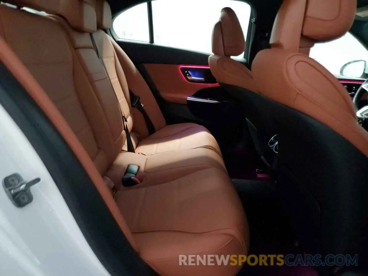10 Фотография поврежденного автомобиля W1KAF4GB5SR238853 MERCEDES-BENZ C-CLASS 2025