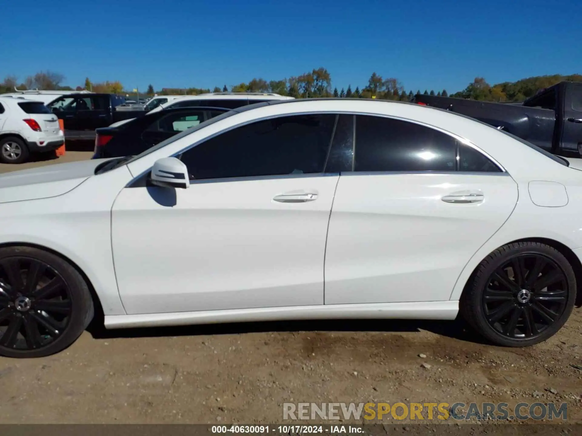 14 Фотография поврежденного автомобиля WDDSJ4GB8KN723658 MERCEDES-BENZ CLA 2019