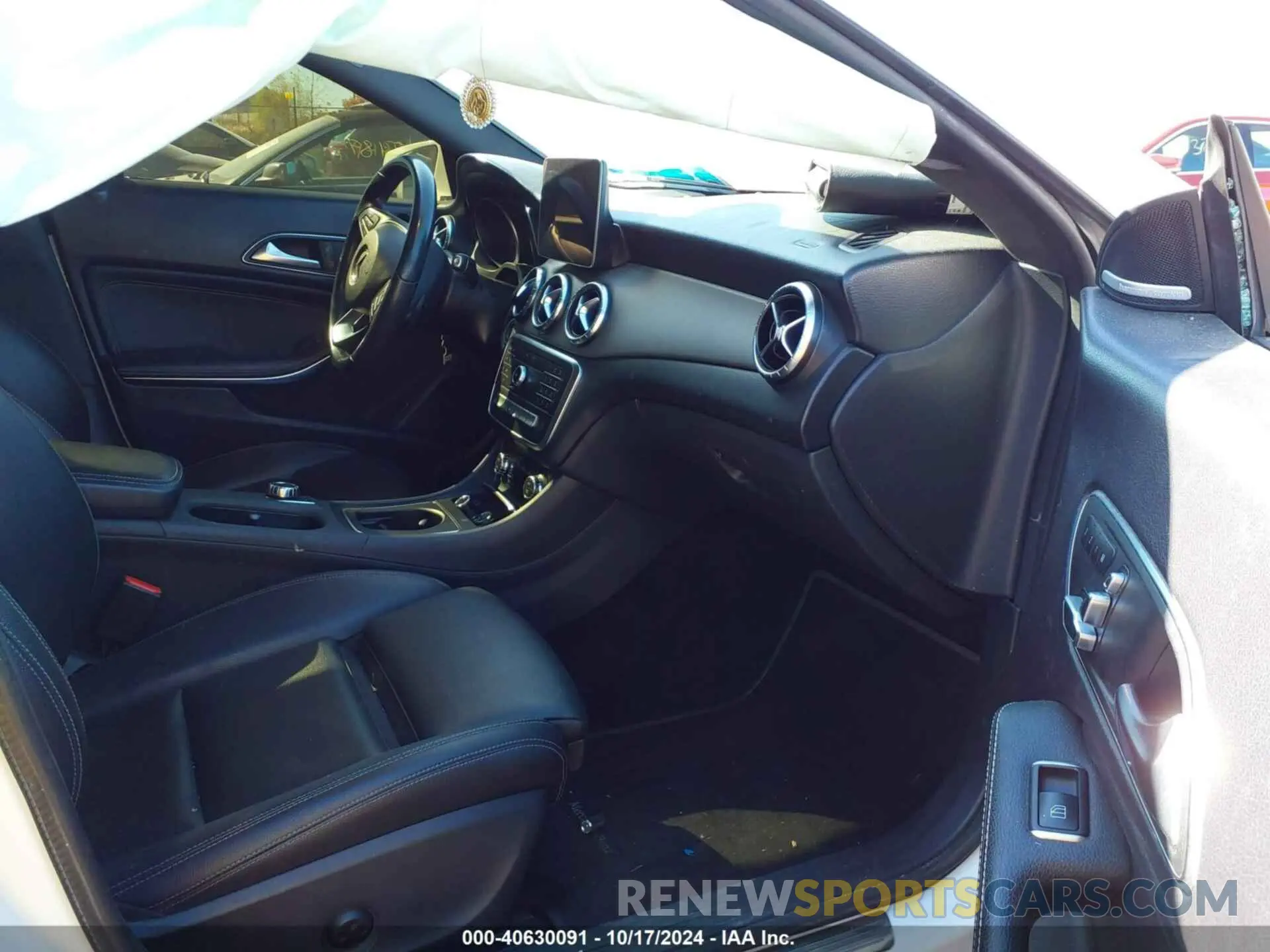 5 Фотография поврежденного автомобиля WDDSJ4GB8KN723658 MERCEDES-BENZ CLA 2019