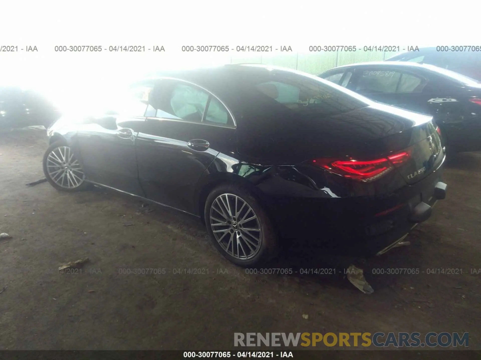 3 Фотография поврежденного автомобиля W1K5J4HB8MN171304 MERCEDES-BENZ CLA 2021