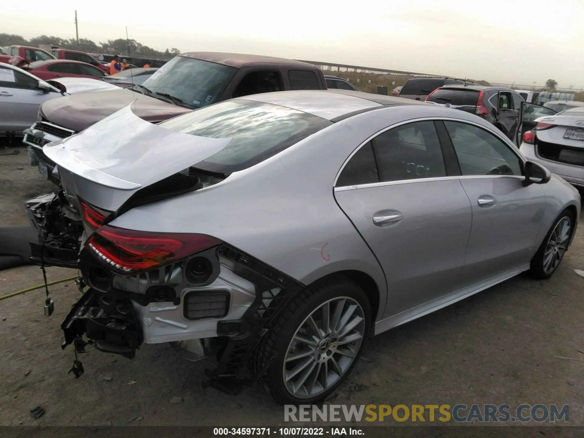 4 Photograph of a damaged car W1K5J4GB7NN295518 MERCEDES-BENZ CLA 2022