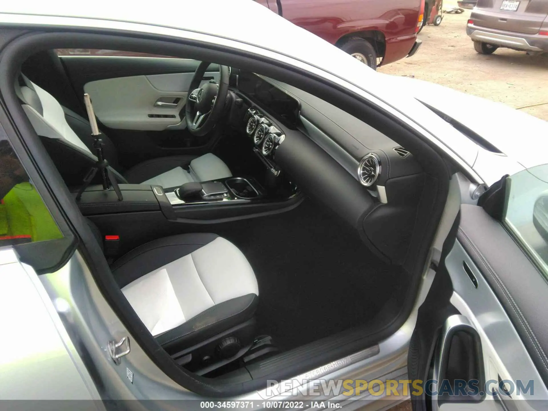 5 Photograph of a damaged car W1K5J4GB7NN295518 MERCEDES-BENZ CLA 2022