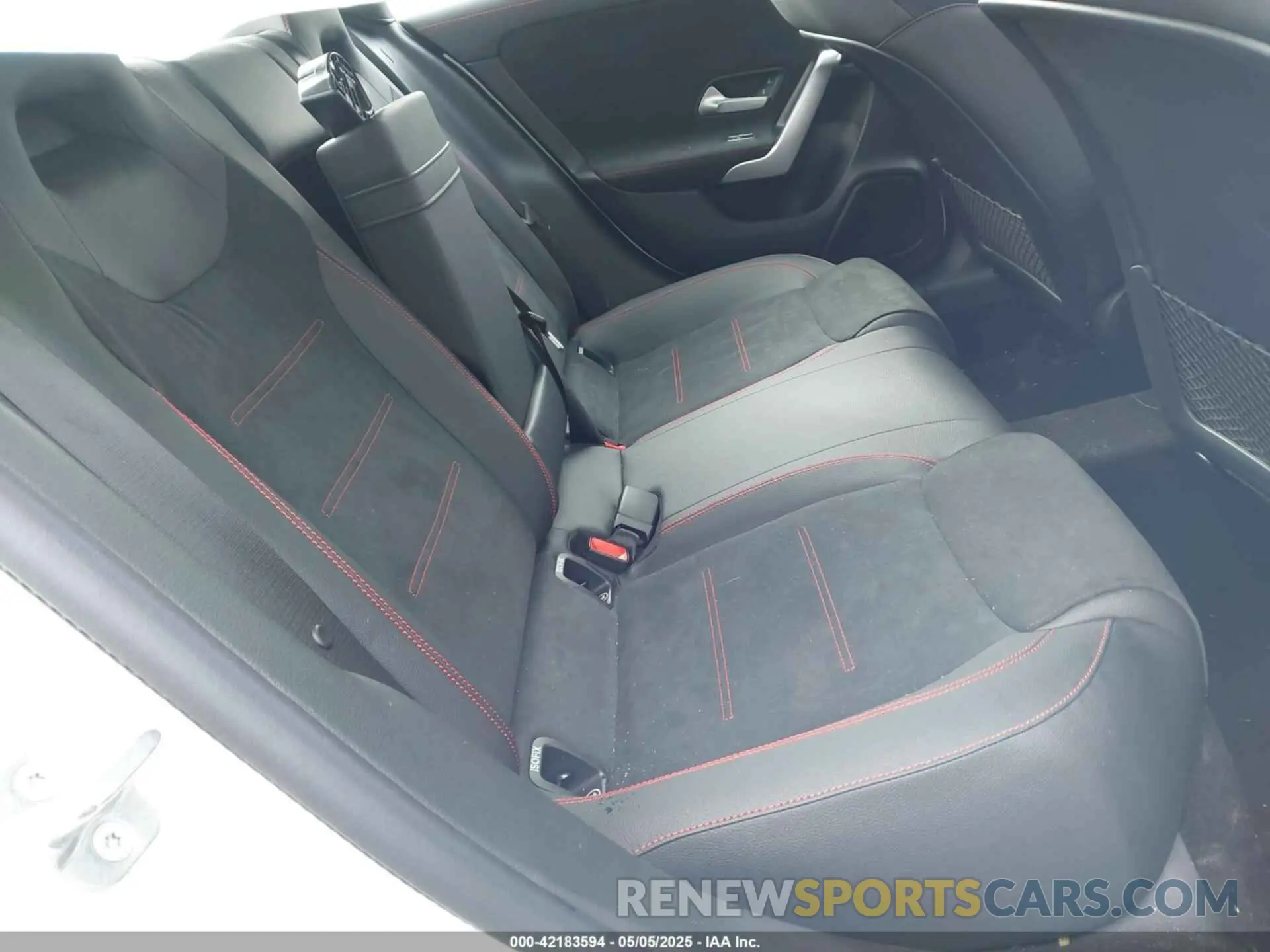 8 Photograph of a damaged car W1K5J4HB6RN450550 MERCEDES-BENZ CLA 2024