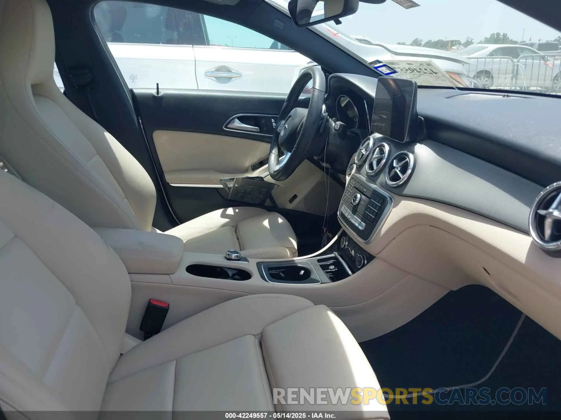 5 Photograph of a damaged car WDDSJ4EB2KN719639 MERCEDES-BENZ CLA 250 2019