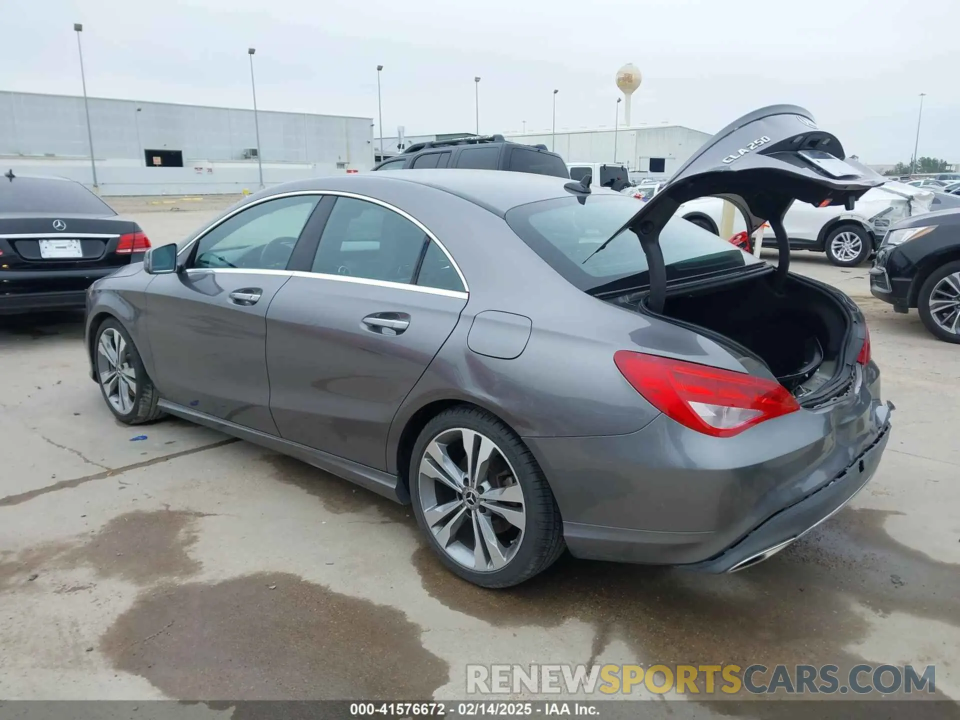 3 Фотография поврежденного автомобиля WDDSJ4EB6KN757732 MERCEDES-BENZ CLA 250 2019