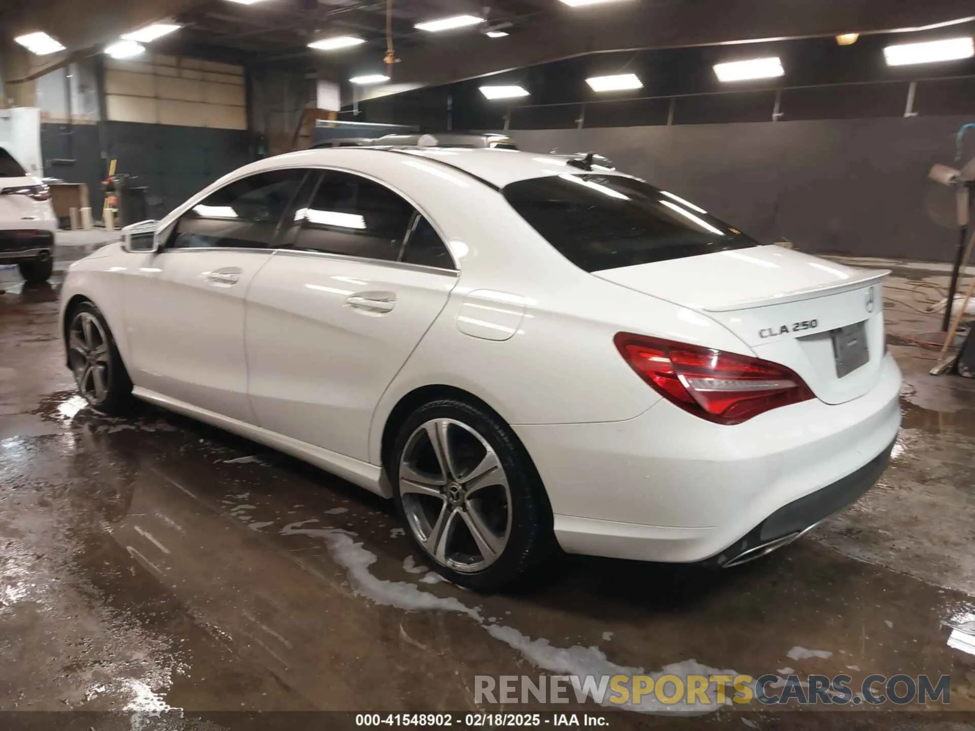 3 Photograph of a damaged car WDDSJ4GB8KN765229 MERCEDES-BENZ CLA 250 2019