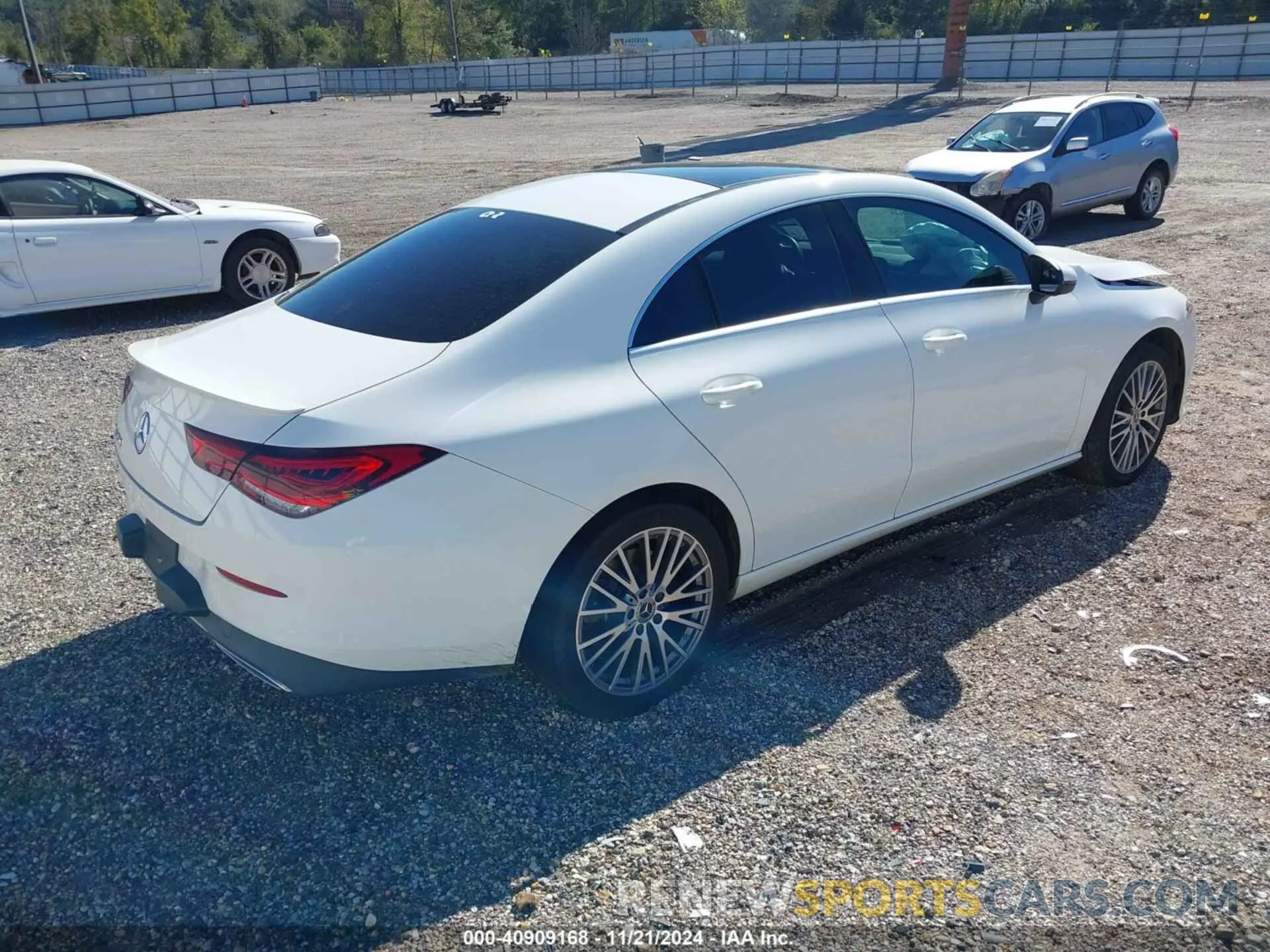 4 Фотография поврежденного автомобиля W1K5J4GB5LN085240 MERCEDES-BENZ CLA 250 2020