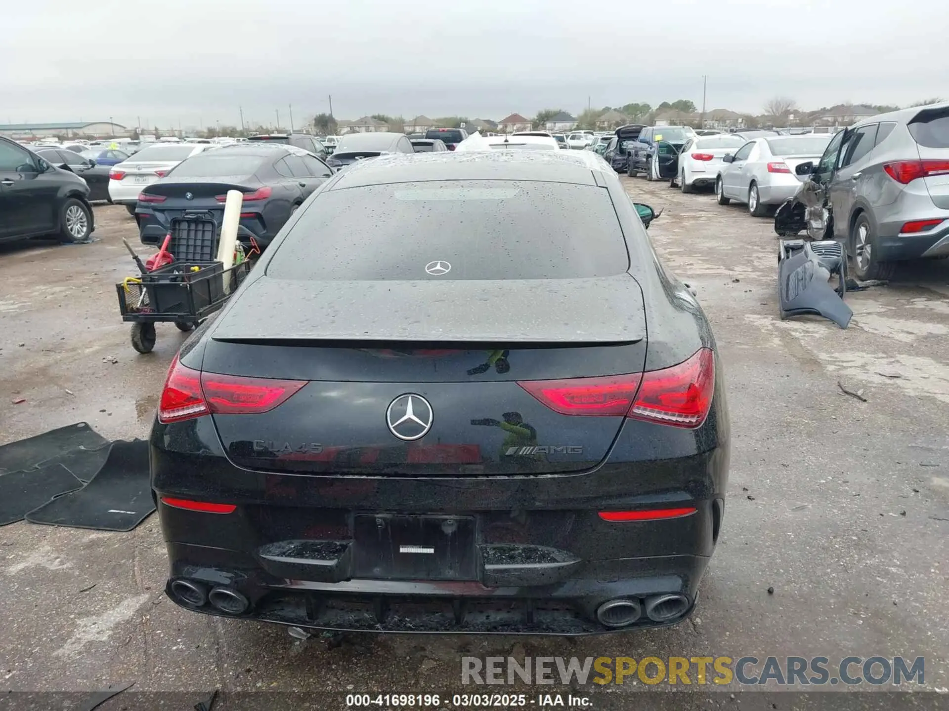 17 Photograph of a damaged car W1K5J4GB6LN089619 MERCEDES-BENZ CLA 250 2020