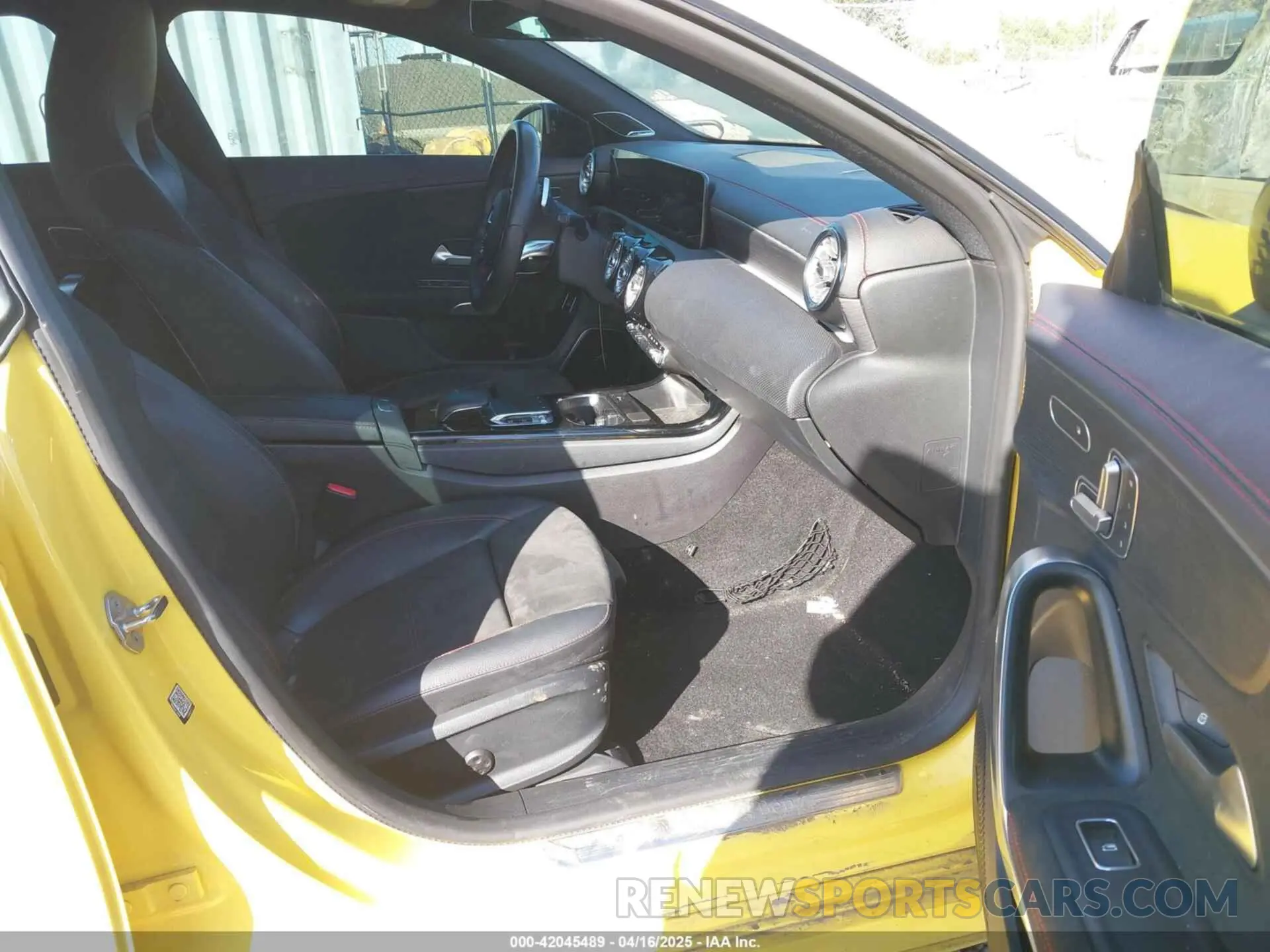 5 Photograph of a damaged car W1K5J4GB7LN083750 MERCEDES-BENZ CLA 250 2020