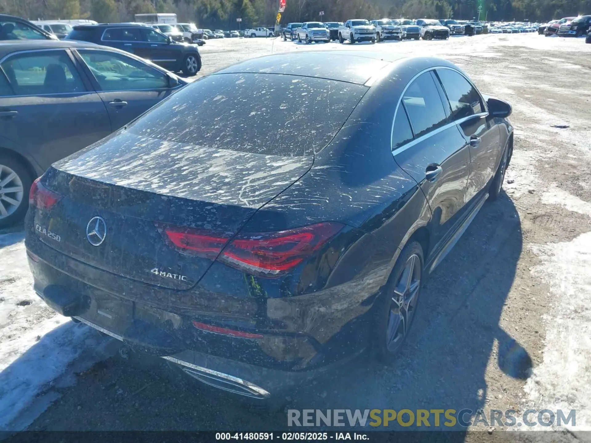 4 Photograph of a damaged car W1K5J4HB3LN087535 MERCEDES-BENZ CLA 250 2020