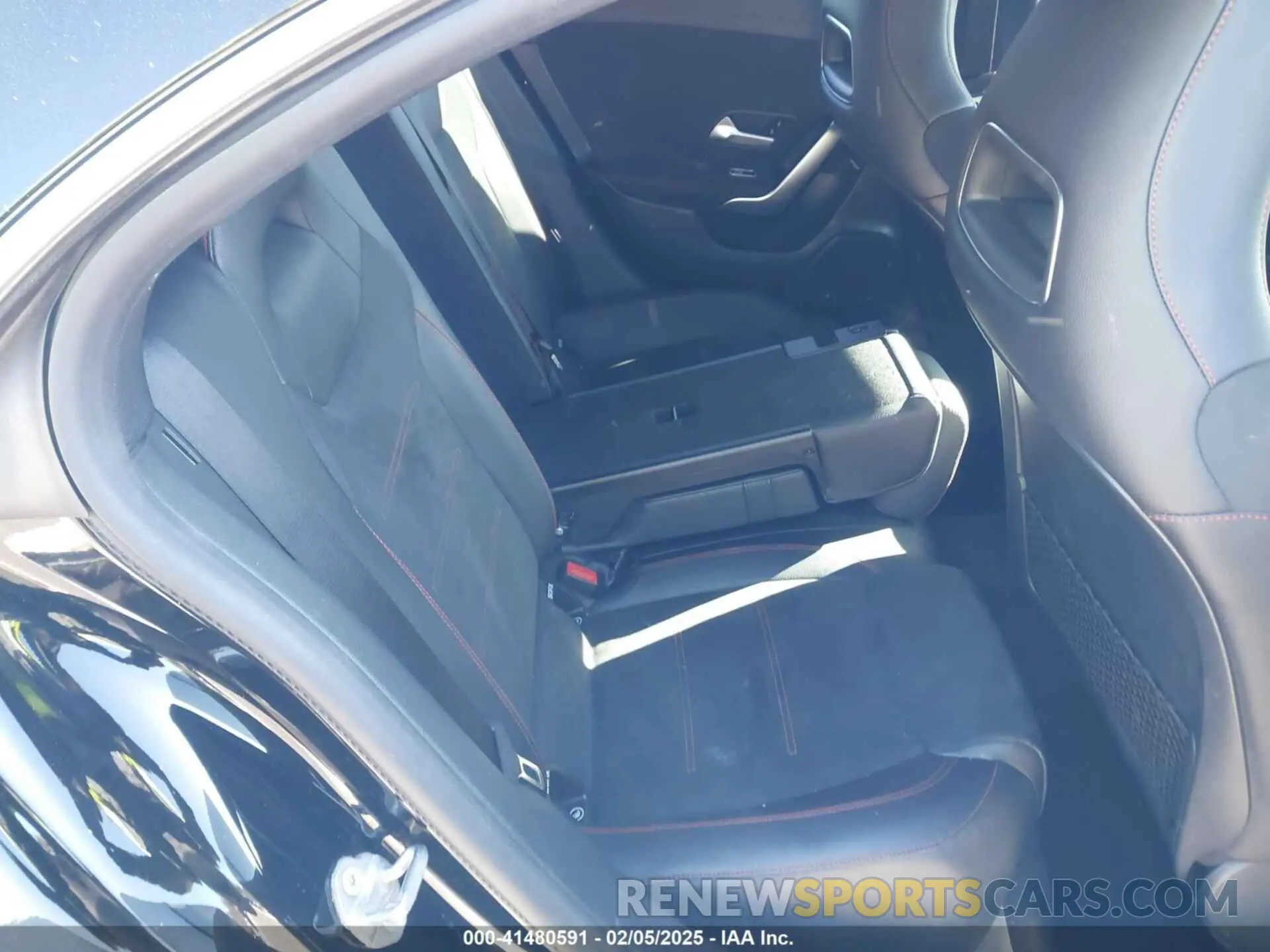 8 Photograph of a damaged car W1K5J4HB3LN087535 MERCEDES-BENZ CLA 250 2020