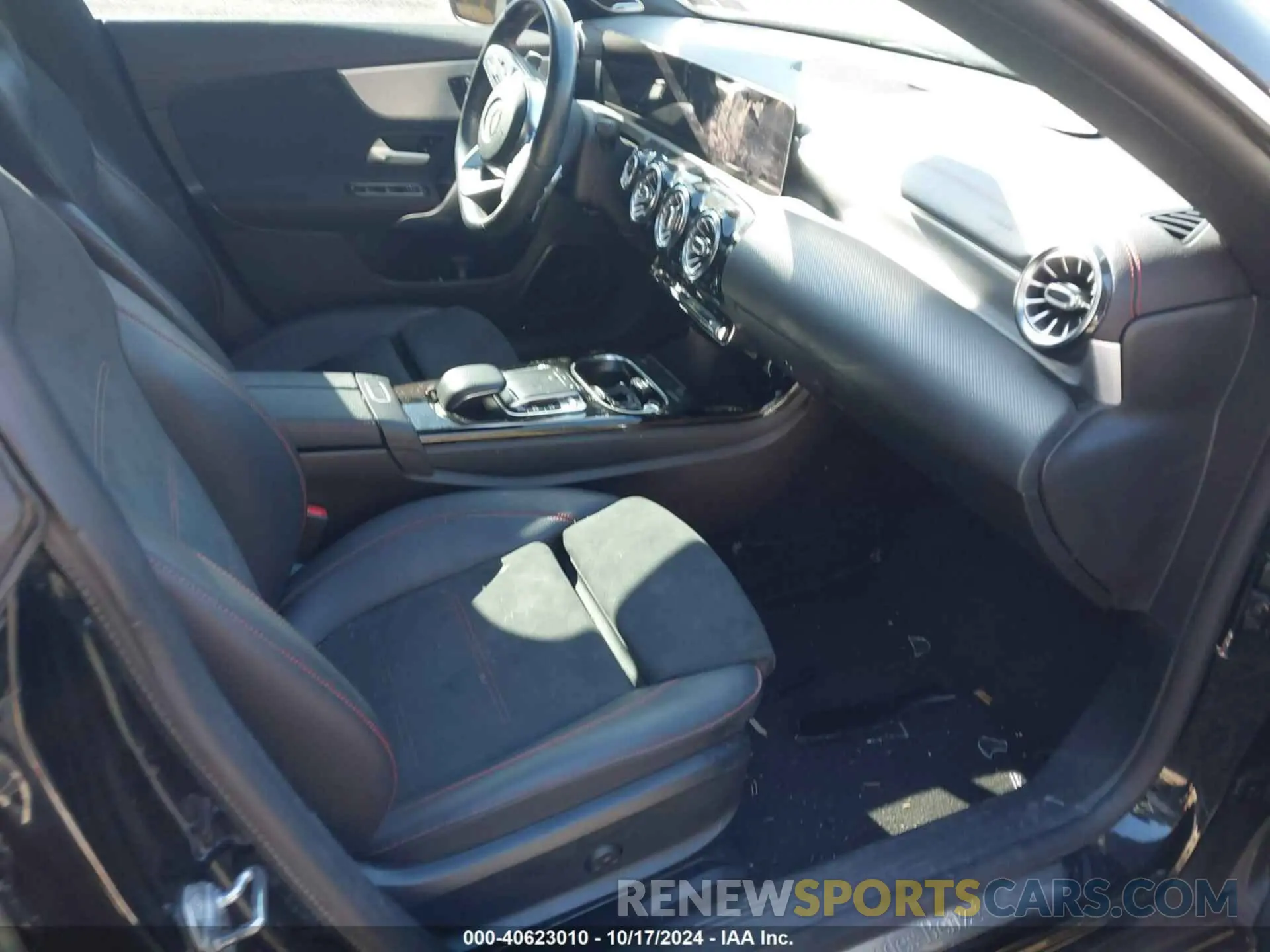 5 Photograph of a damaged car W1K5J4HB9LN106377 MERCEDES-BENZ CLA 250 2020