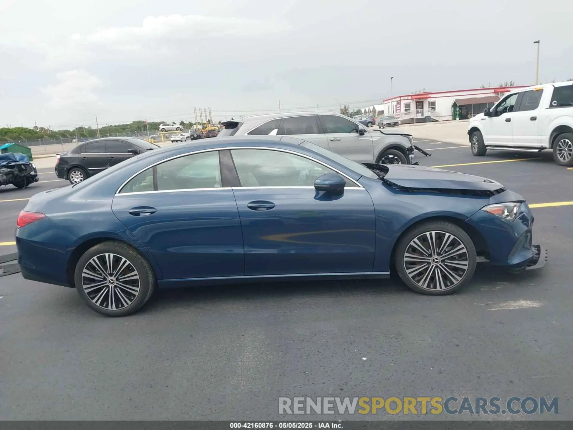 13 Photograph of a damaged car W1K5J4GB0MN234963 MERCEDES-BENZ CLA 250 2021