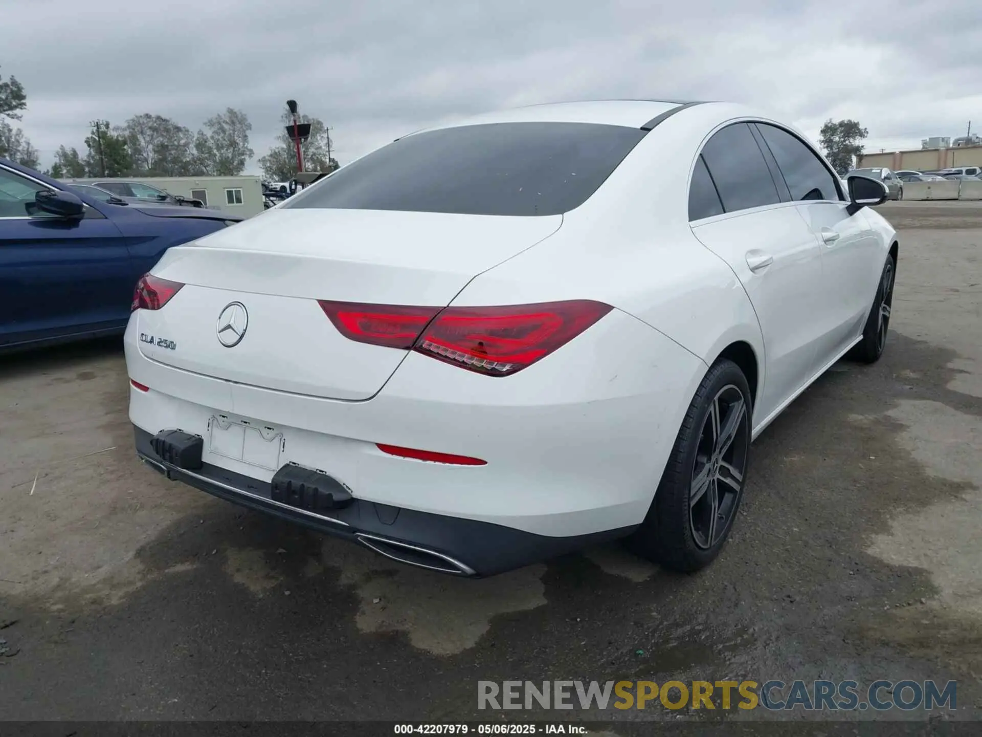 4 Photograph of a damaged car W1K5J4GB2MN190996 MERCEDES-BENZ CLA 250 2021