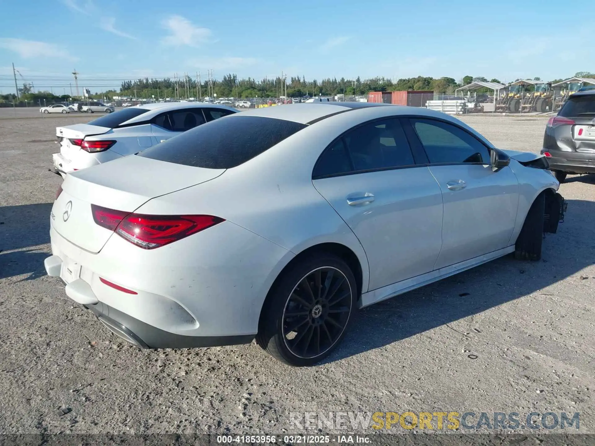 4 Фотография поврежденного автомобиля W1K5J4GB1NN313768 MERCEDES-BENZ CLA 250 COUPE 2022