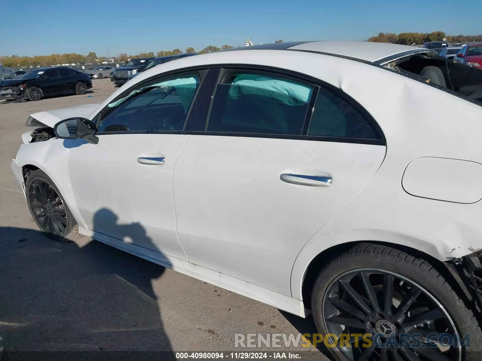 13 Фотография поврежденного автомобиля W1K5J4GB3NN297430 MERCEDES-BENZ CLA 250 COUPE 2022