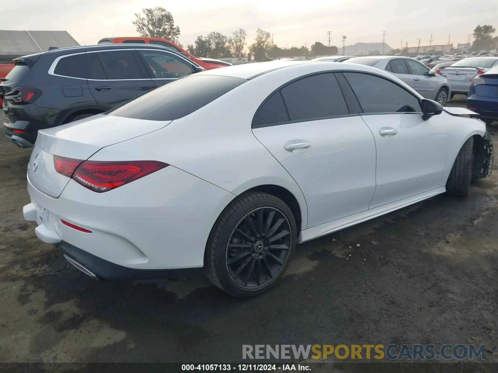 4 Фотография поврежденного автомобиля W1K5J4GB9NN285217 MERCEDES-BENZ CLA 250 COUPE 2022