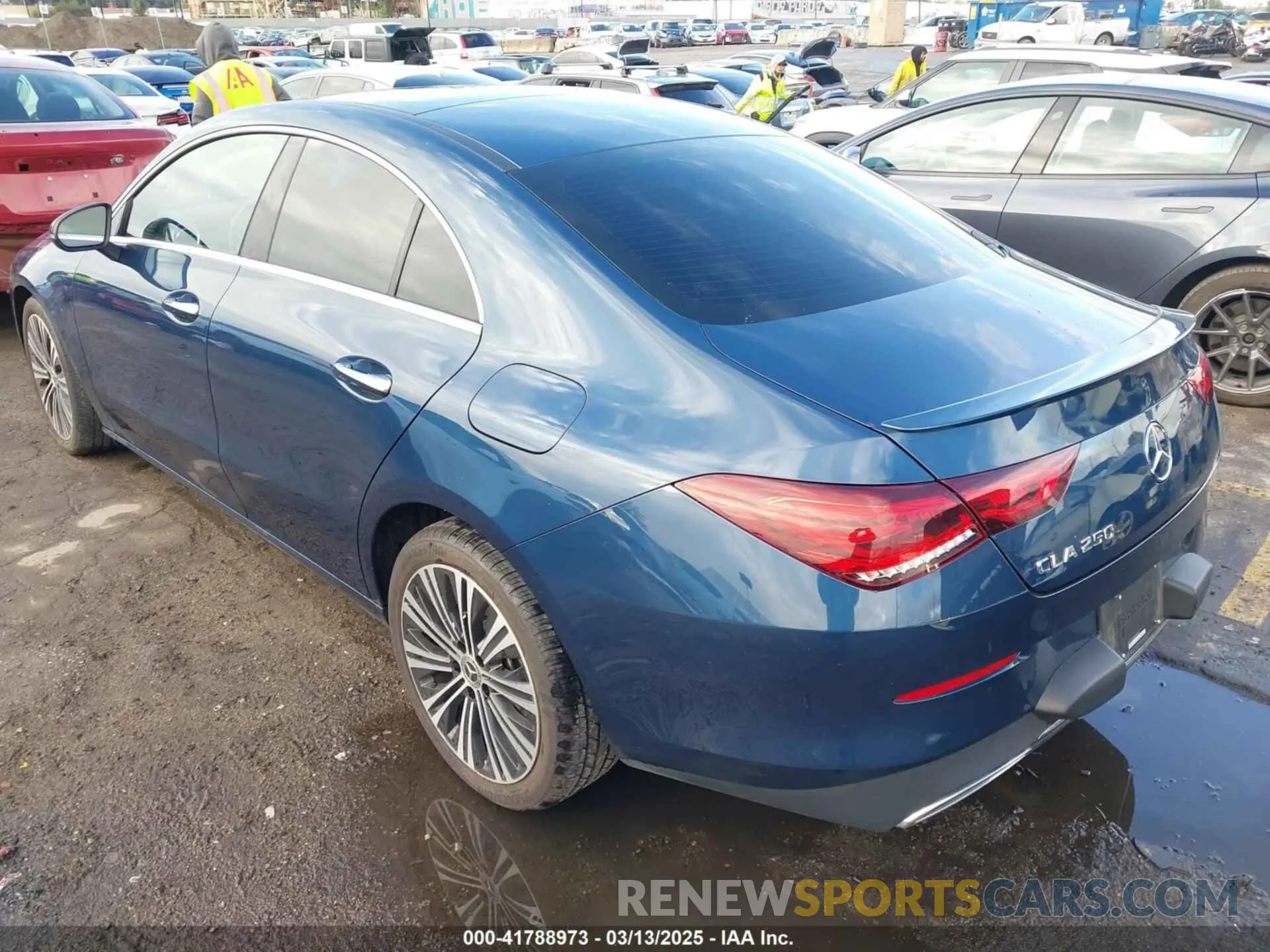 3 Photograph of a damaged car W1K5J4GB9NN318524 MERCEDES-BENZ CLA 250 COUPE 2022
