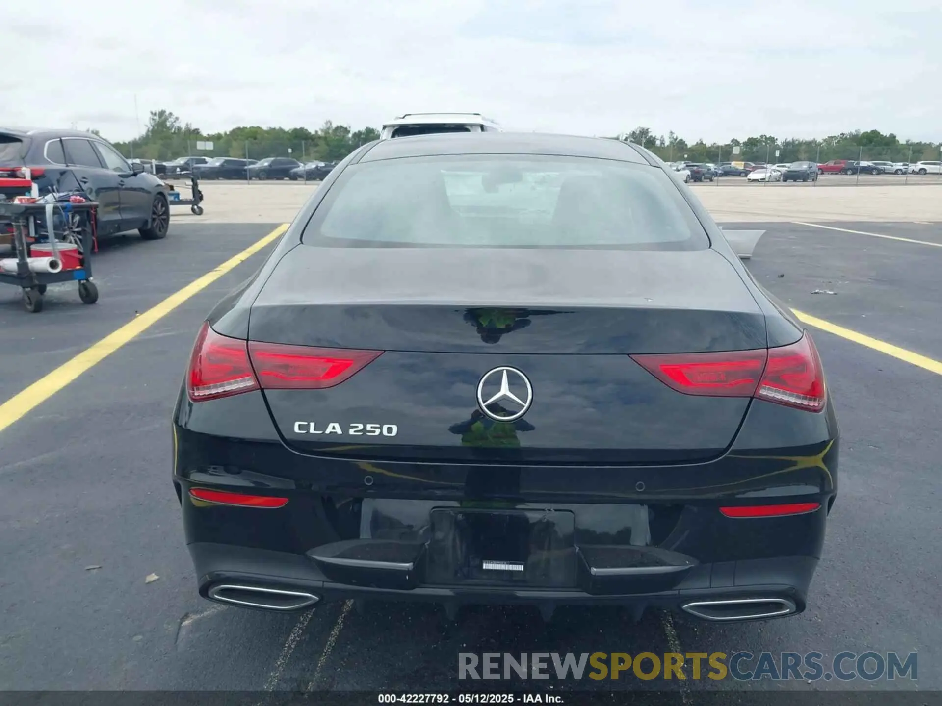 17 Photograph of a damaged car W1K5J4GB9PN393811 MERCEDES-BENZ CLA 250 COUPE 2023