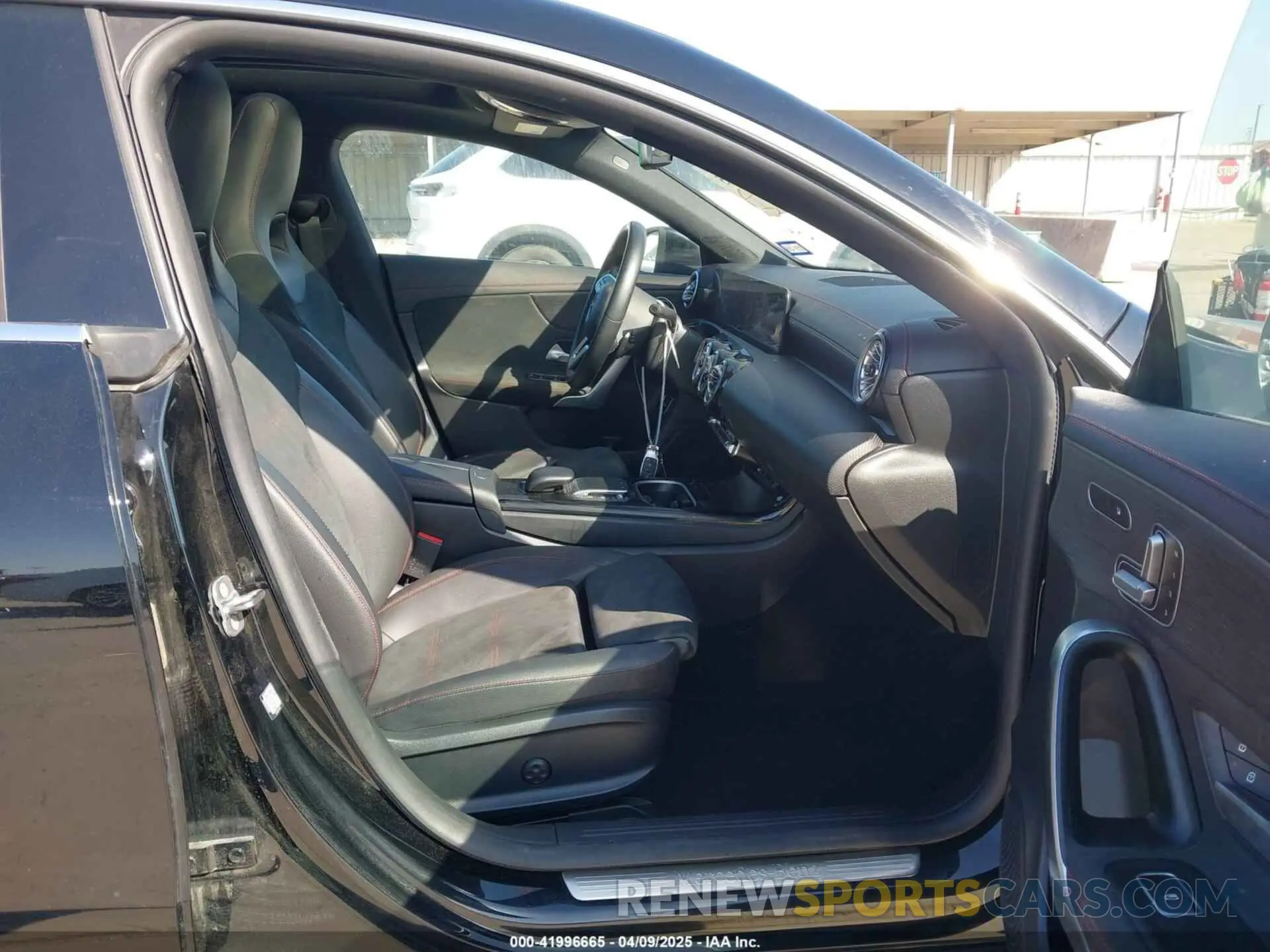 5 Photograph of a damaged car W1K5J4HB2PN389257 MERCEDES-BENZ CLA 250 COUPE 2023