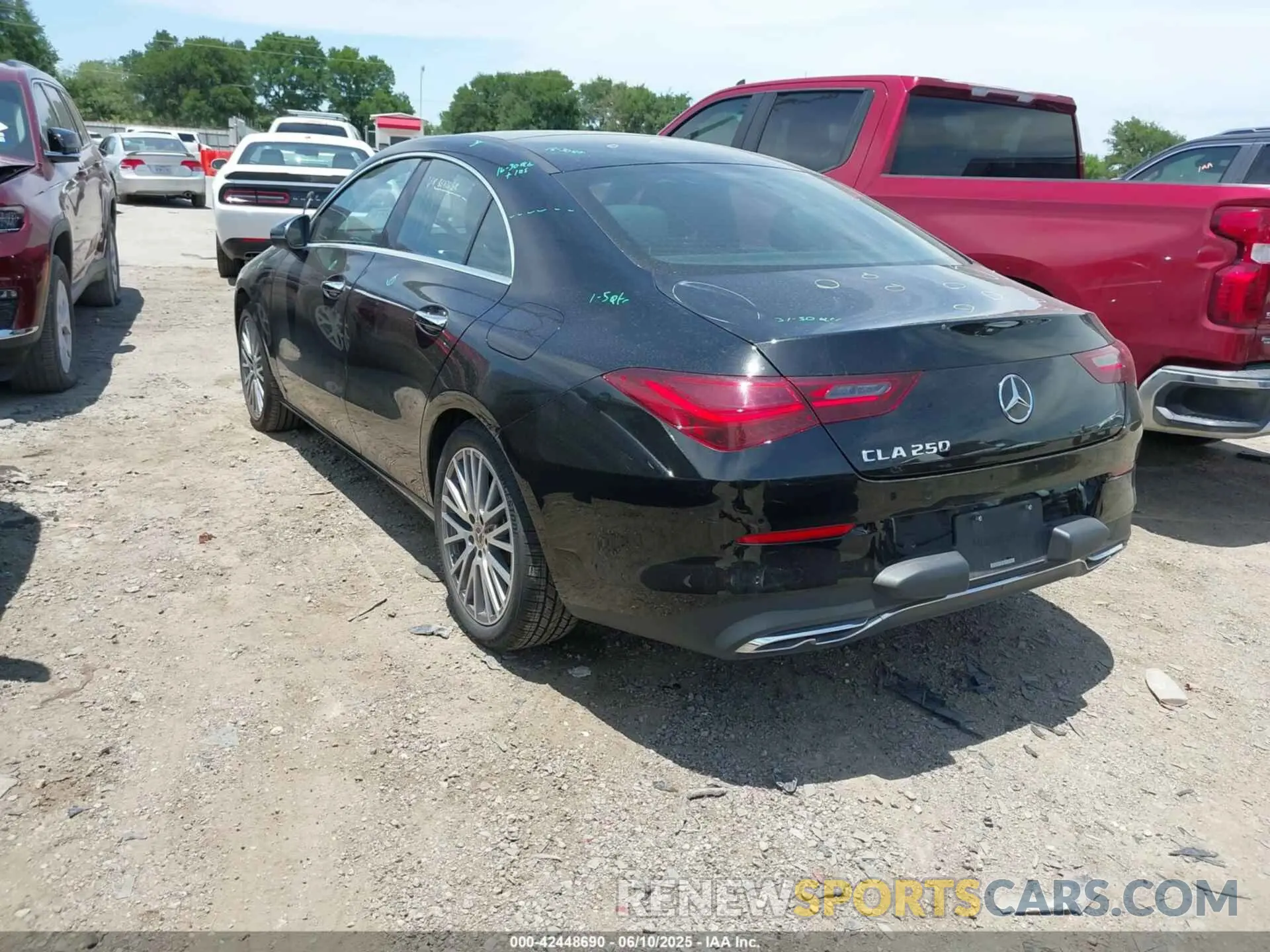 3 Photograph of a damaged car W1K5J4GB0SN527646 MERCEDES-BENZ CLA 250 COUPE 2025