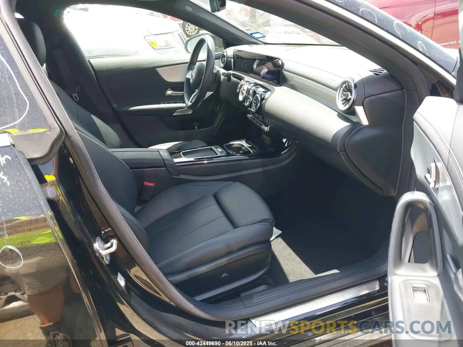 5 Photograph of a damaged car W1K5J4GB0SN527646 MERCEDES-BENZ CLA 250 COUPE 2025