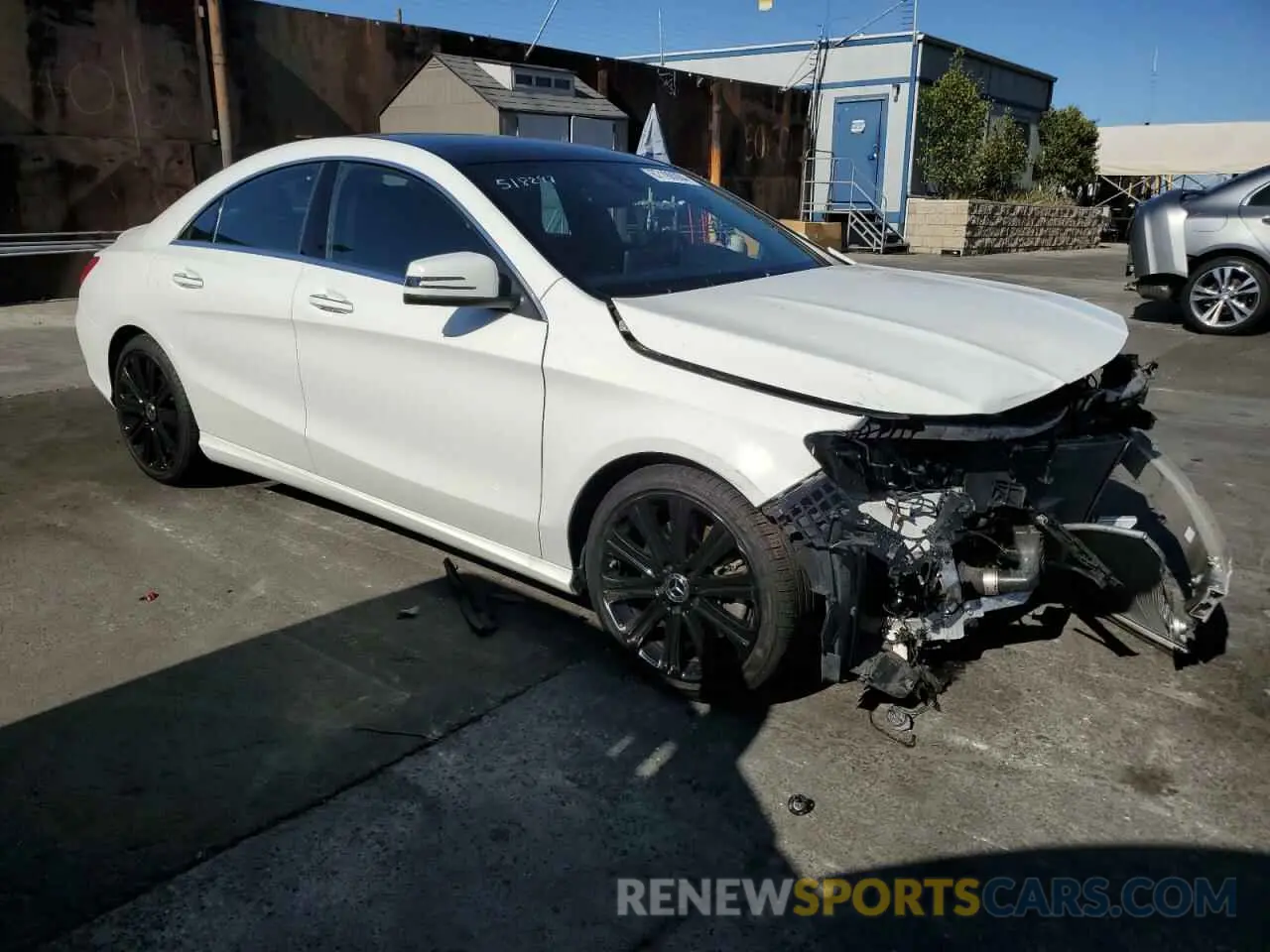 4 Фотография поврежденного автомобиля WDDSJ4EB0KN719977 MERCEDES-BENZ CLA-CLASS 2019