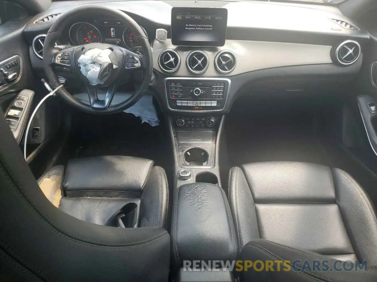 8 Фотография поврежденного автомобиля WDDSJ4EB1KN724637 MERCEDES-BENZ CLA-CLASS 2019