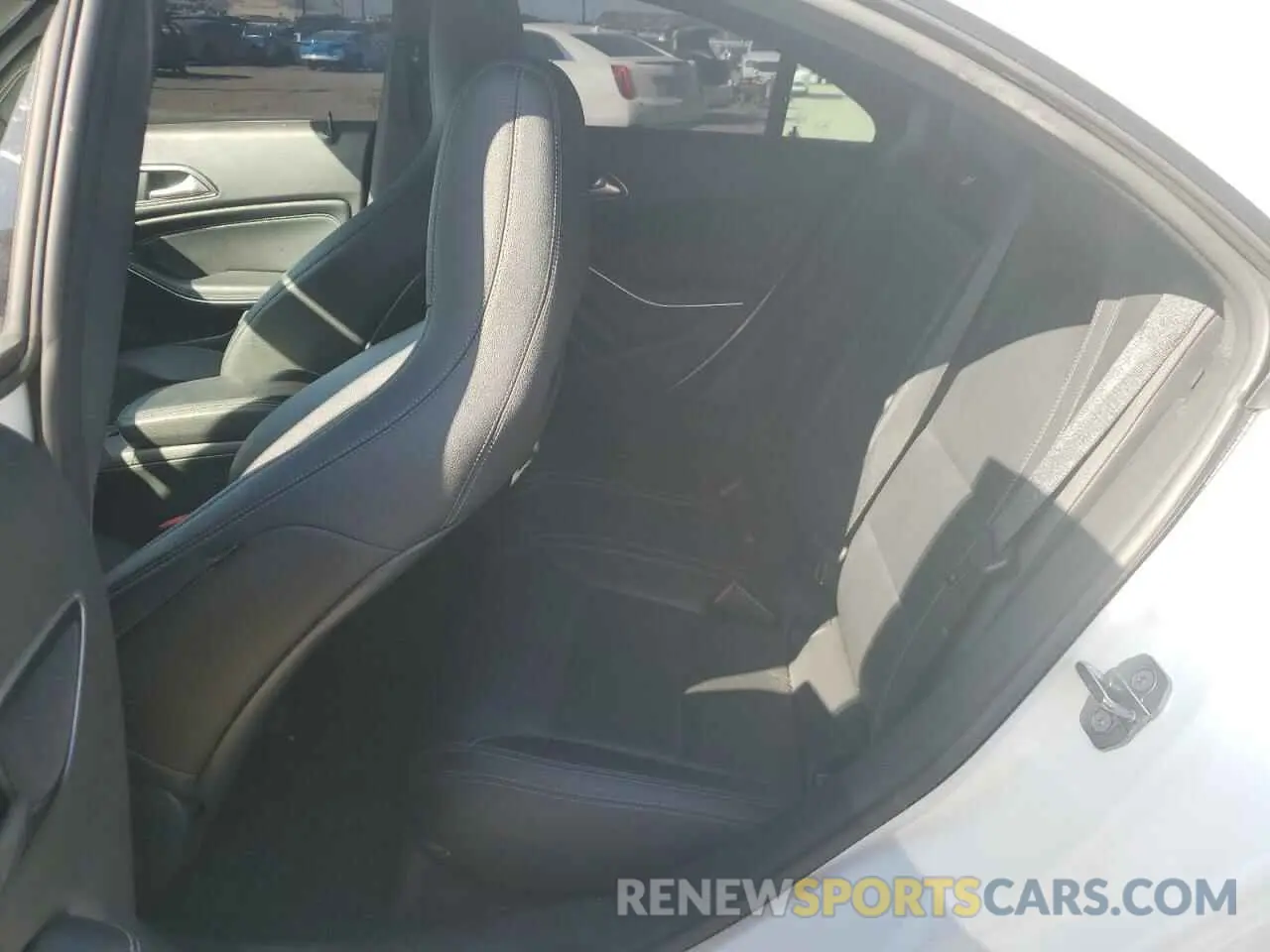 10 Photograph of a damaged car WDDSJ4EB1KN752504 MERCEDES-BENZ CLA-CLASS 2019