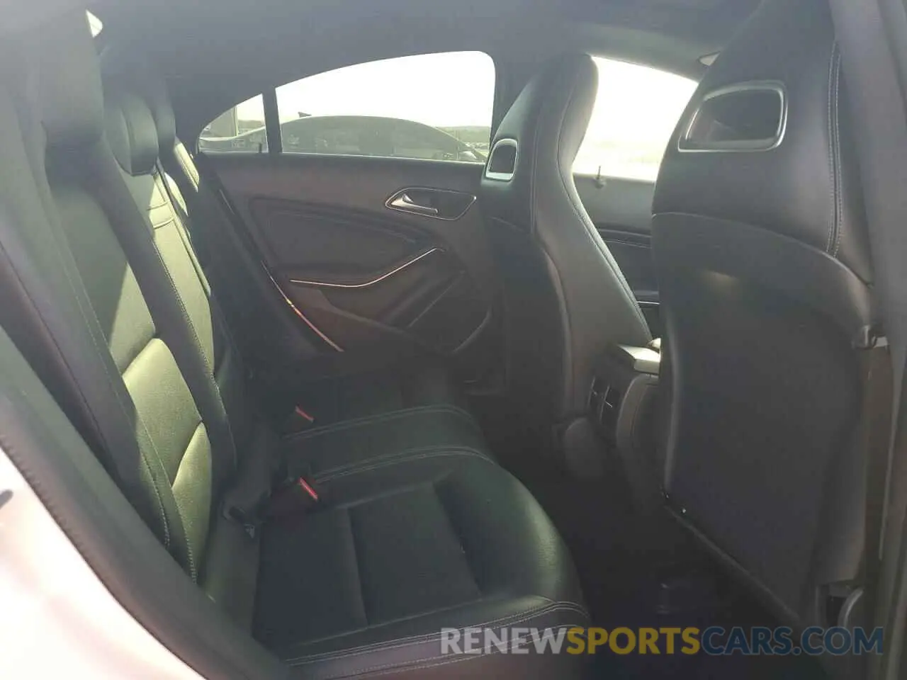 10 Photograph of a damaged car WDDSJ4EB3KN749796 MERCEDES-BENZ CLA-CLASS 2019
