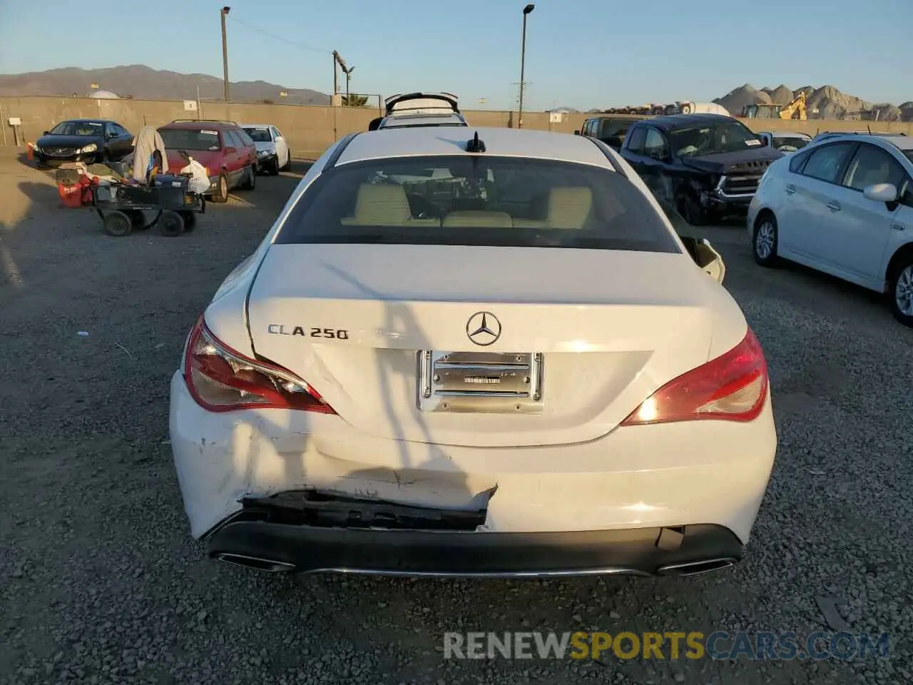 6 Фотография поврежденного автомобиля WDDSJ4EB4KN750147 MERCEDES-BENZ CLA-CLASS 2019