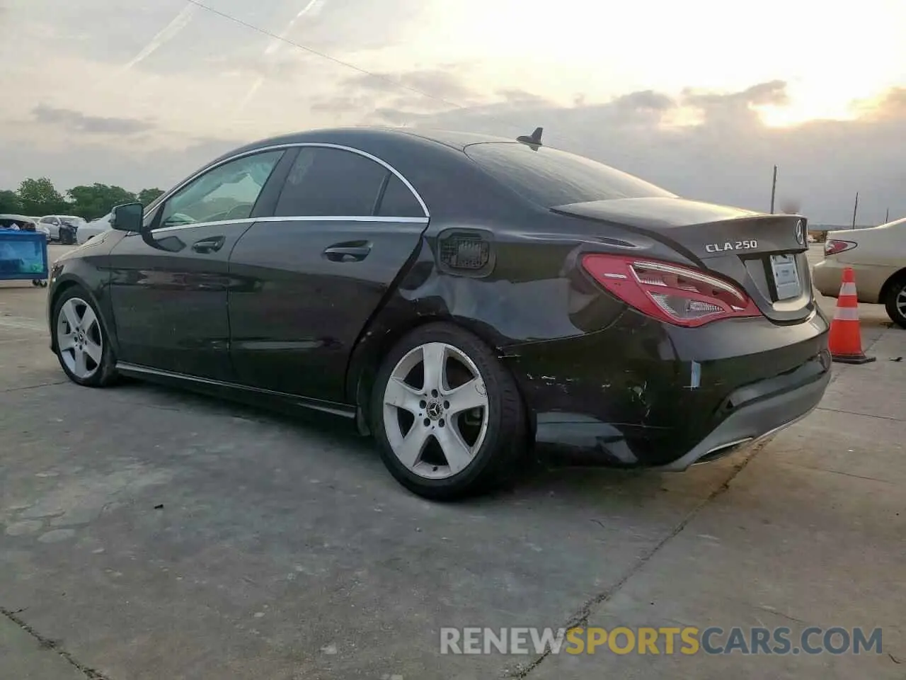 2 Фотография поврежденного автомобиля WDDSJ4EB7KN739546 MERCEDES-BENZ CLA-CLASS 2019