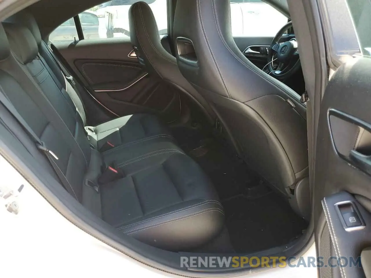 10 Photograph of a damaged car WDDSJ4EB7KN744598 MERCEDES-BENZ CLA-CLASS 2019