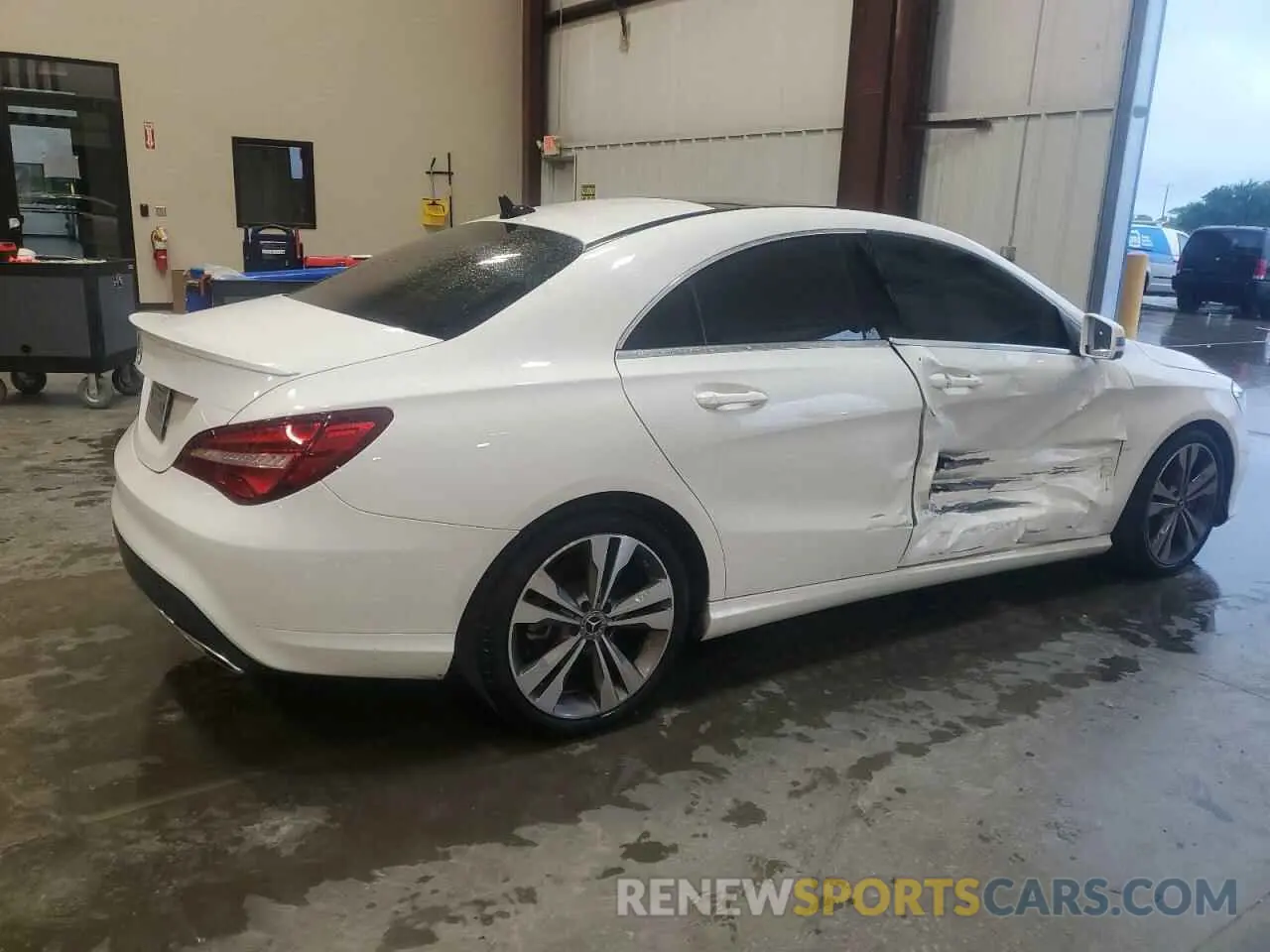 3 Фотография поврежденного автомобиля WDDSJ4EB7KN758386 MERCEDES-BENZ CLA-CLASS 2019