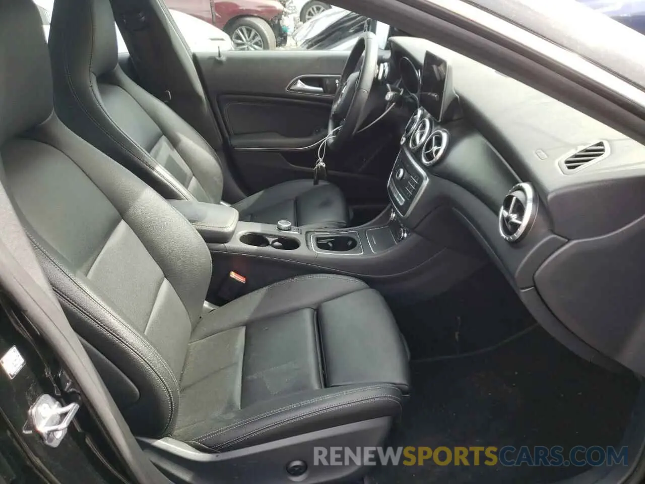 5 Photograph of a damaged car WDDSJ4EB8KN710248 MERCEDES-BENZ CLA-CLASS 2019