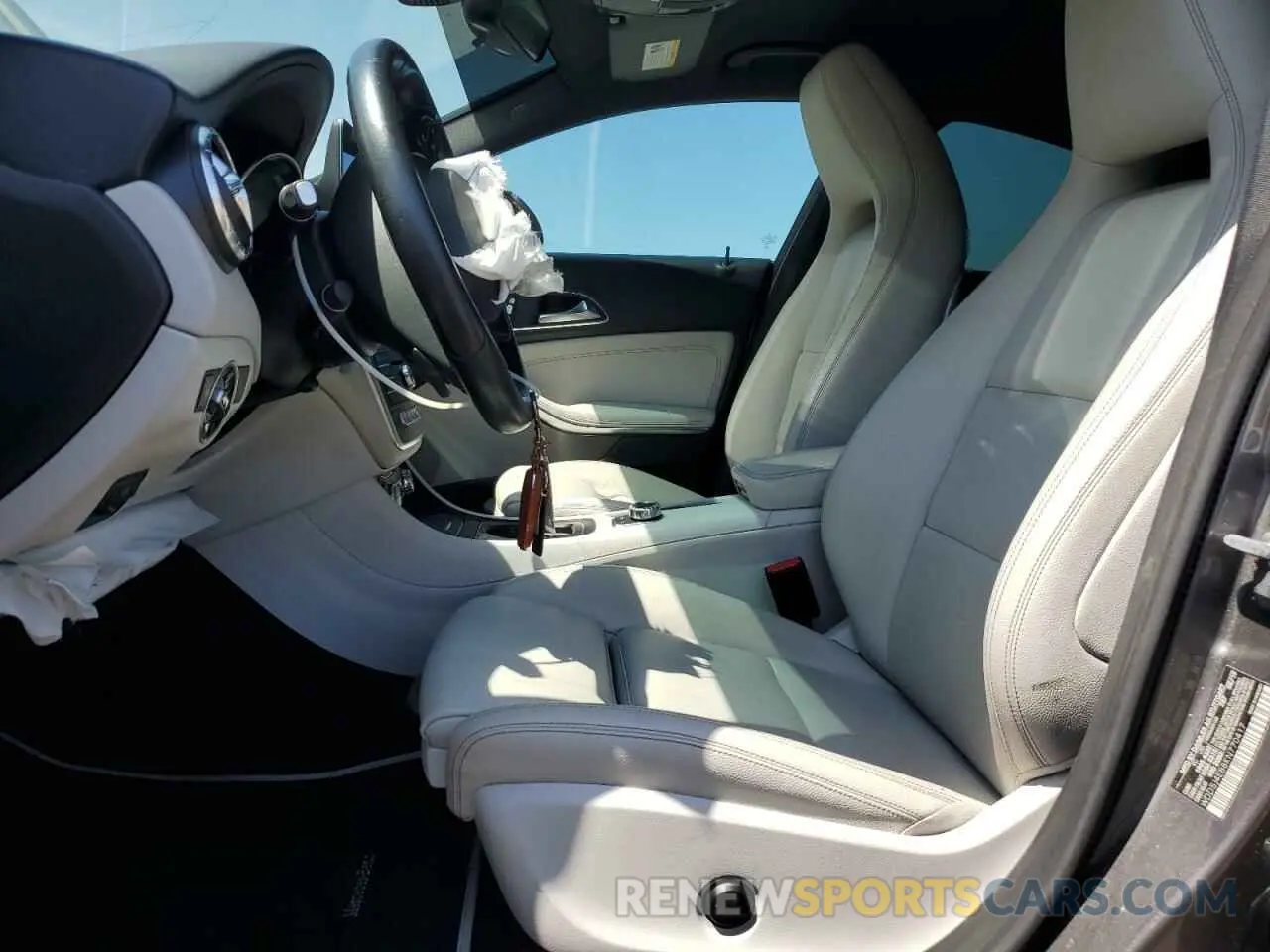 7 Photograph of a damaged car WDDSJ4EB8KN770417 MERCEDES-BENZ CLA-CLASS 2019