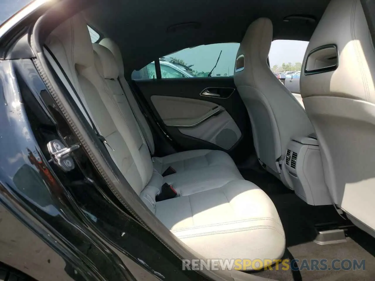 10 Photograph of a damaged car WDDSJ4EBXKN749729 MERCEDES-BENZ CLA-CLASS 2019