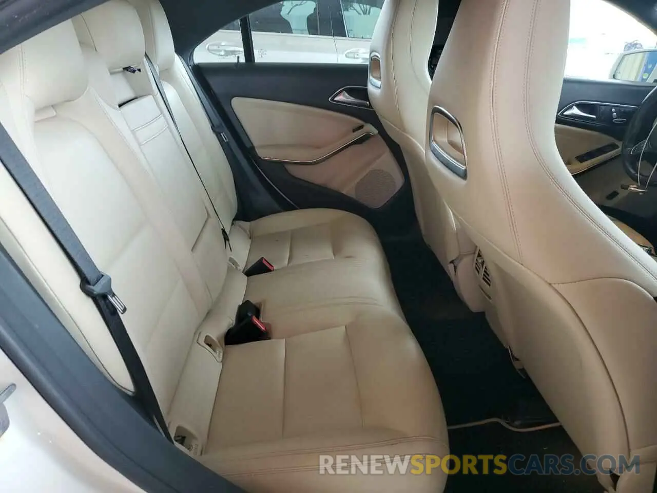 10 Photograph of a damaged car WDDSJ4GB0KN723072 MERCEDES-BENZ CLA-CLASS 2019