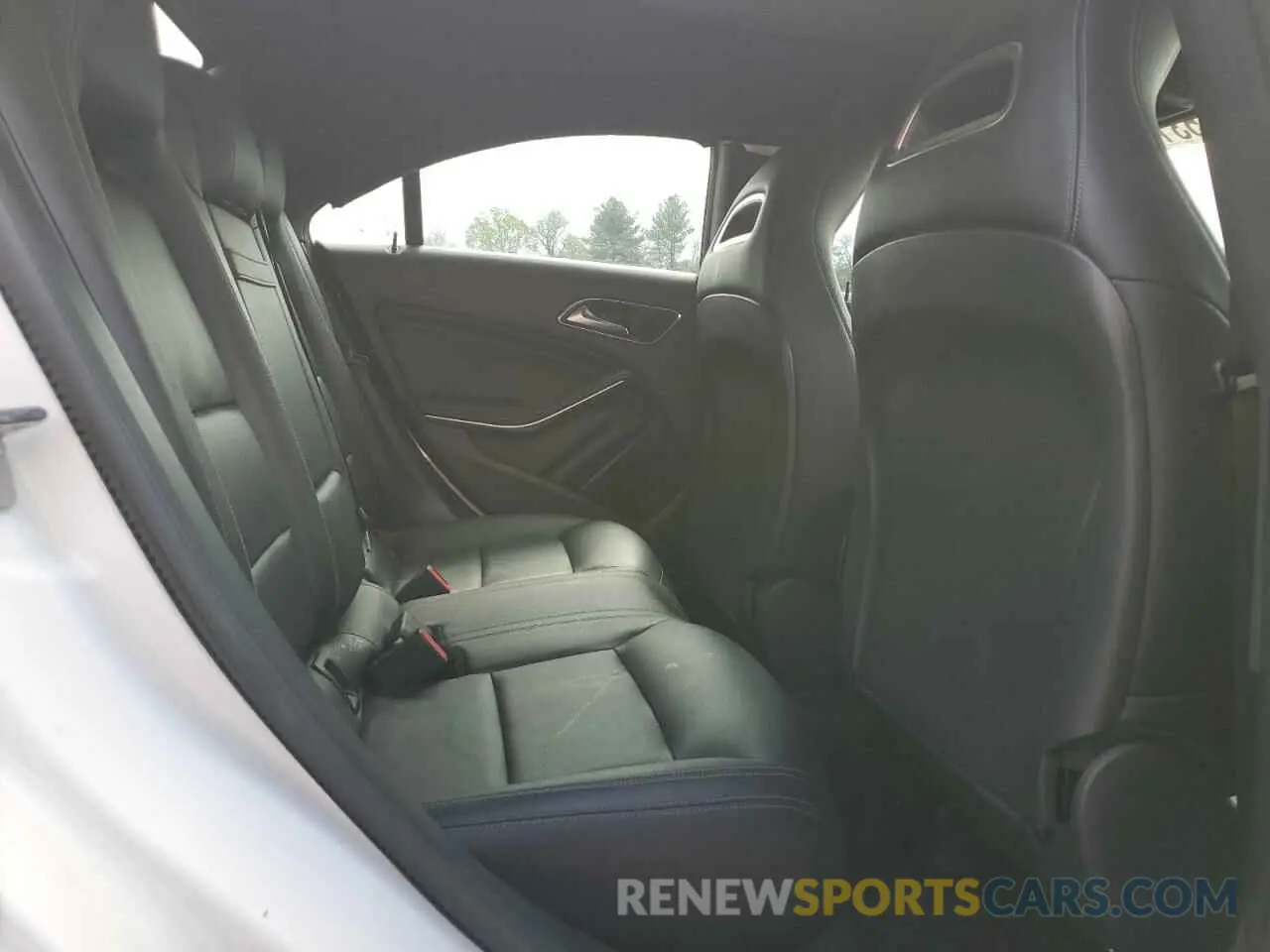 10 Photograph of a damaged car WDDSJ4GB2KN774492 MERCEDES-BENZ CLA-CLASS 2019
